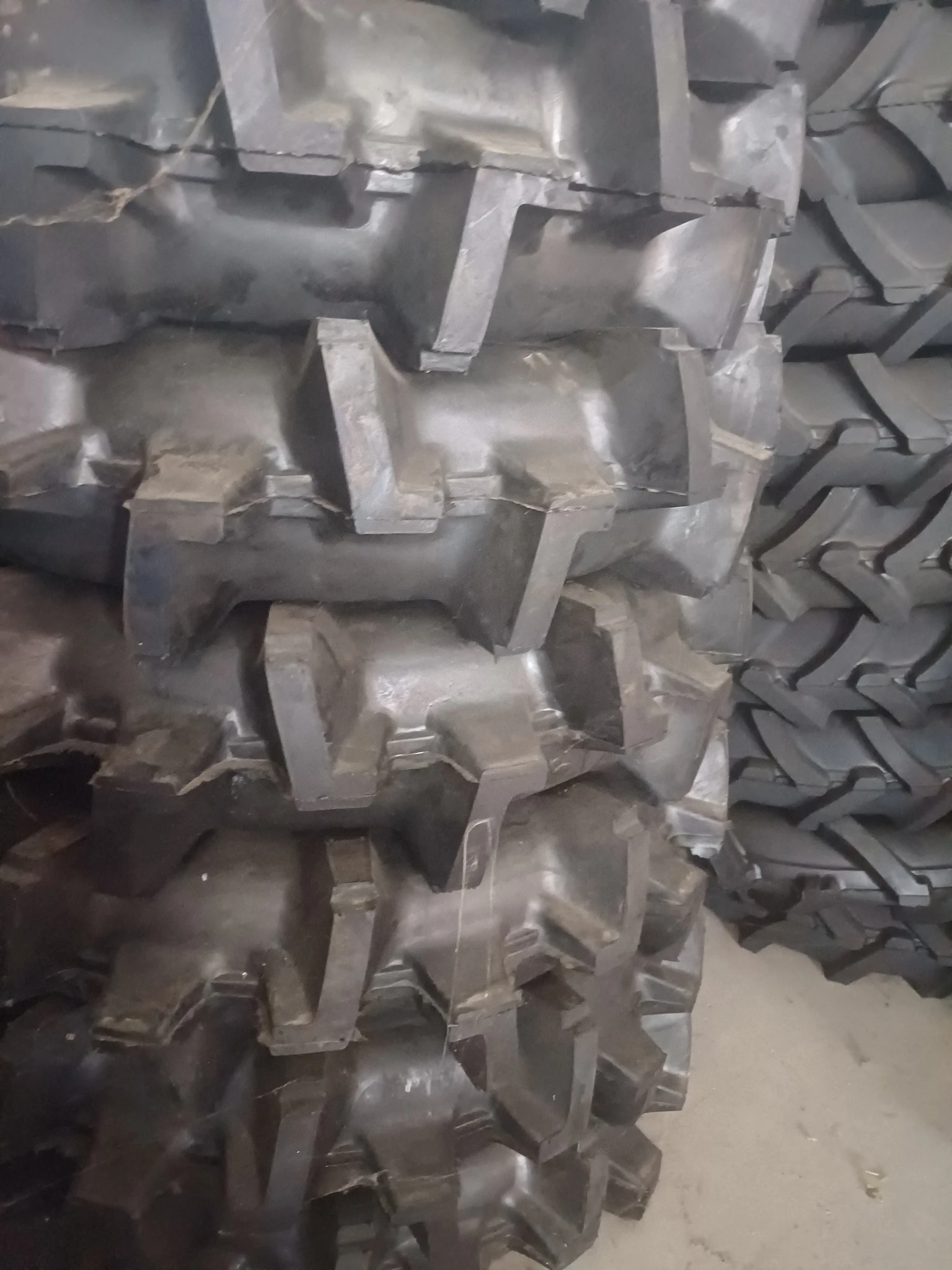 ������� ISEKI ���� ���� ������ | Mobile.bg � ����������� 11