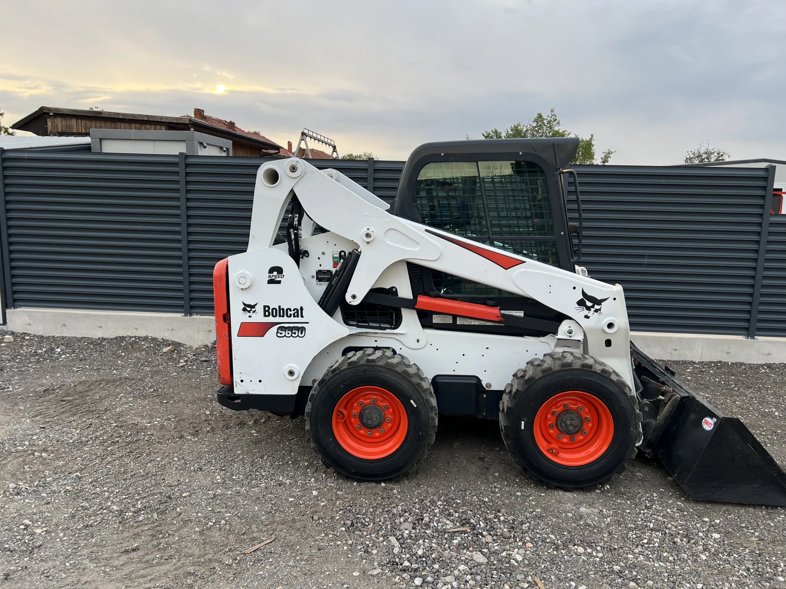 Мини челни товарачи Bobcat S650, снимка 5 - Индустриална техника - 56231075