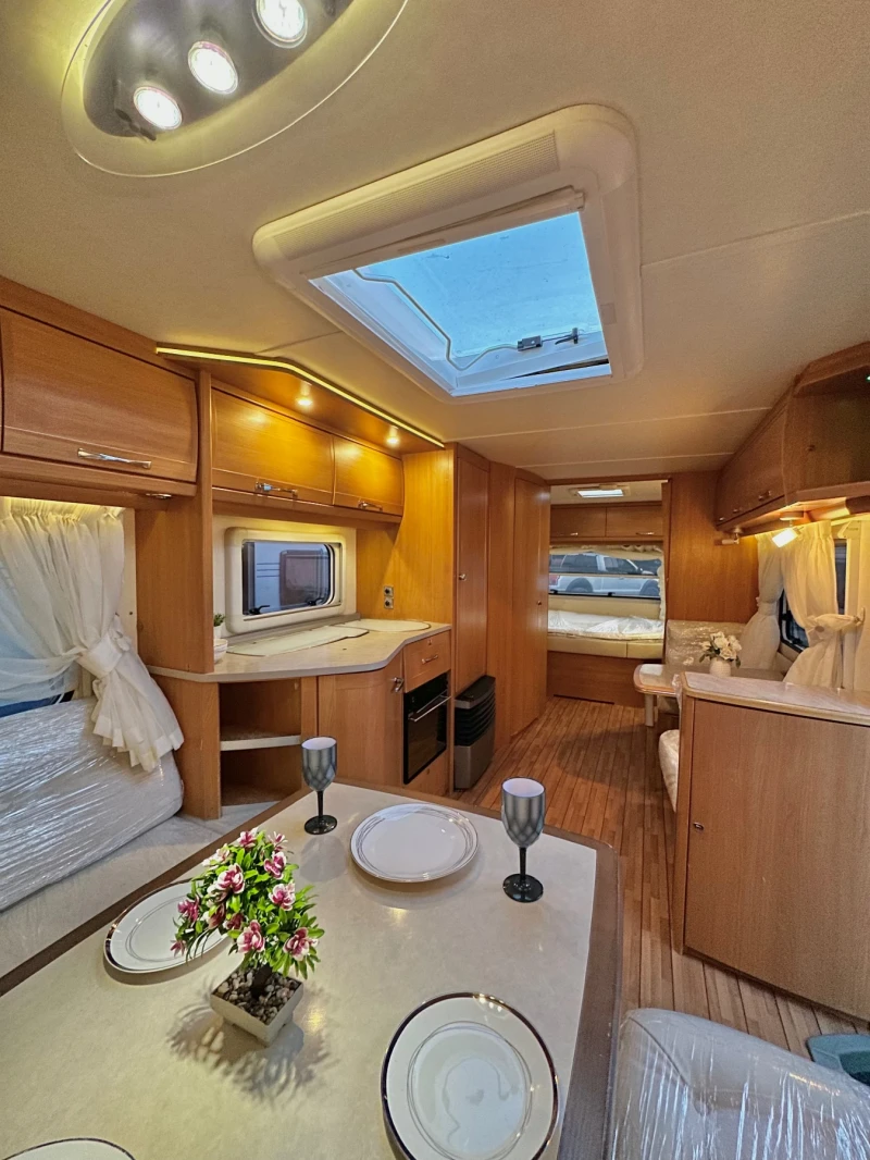 Каравана Tabbert Princess / НОВ ВНОС / РЕГИСТРИРАНА / БАНЯ И WC, снимка 6 - Каравани и кемпери - 51009955