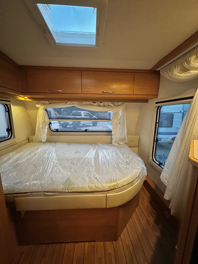 Каравана Tabbert Princess / НОВ ВНОС / РЕГИСТРИРАНА / БАНЯ И WC, снимка 12 - Каравани и кемпери - 51009955