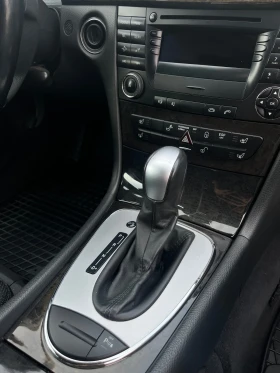 Mercedes-Benz E 320, снимка 15