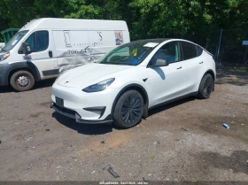 Tesla Model Y Long Range Dual Motor All-Wheel Drive, снимка 2