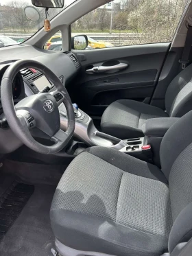 Toyota Auris, снимка 6