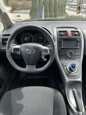 Toyota Auris, снимка 8