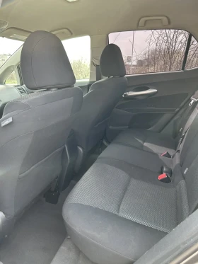 Toyota Auris, снимка 7