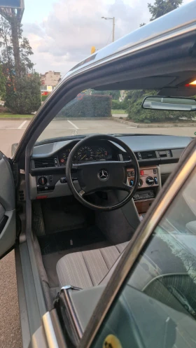 Mercedes-Benz 124 CE230, снимка 4