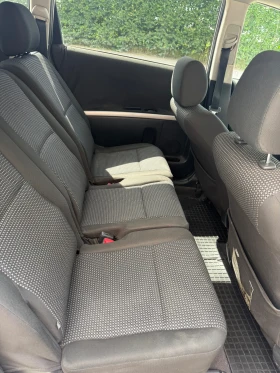 Toyota Corolla verso, снимка 6