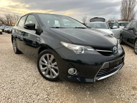 Toyota Auris 1.8VVT-I Hybrid , снимка 3