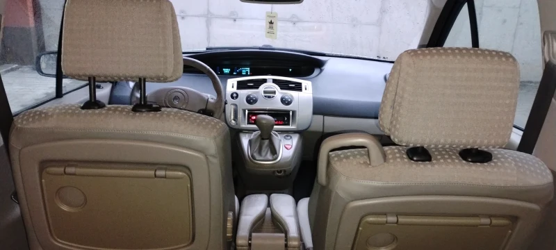 Renault Scenic 1.6 lpg, снимка 3 - Автомобили и джипове - 47906641