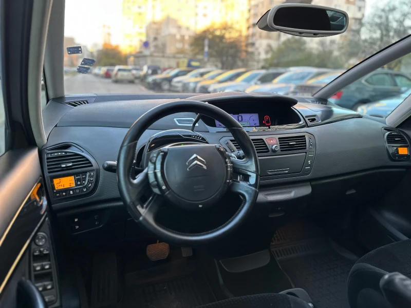 Citroen C4 Picasso, снимка 10 - Автомобили и джипове - 52440068