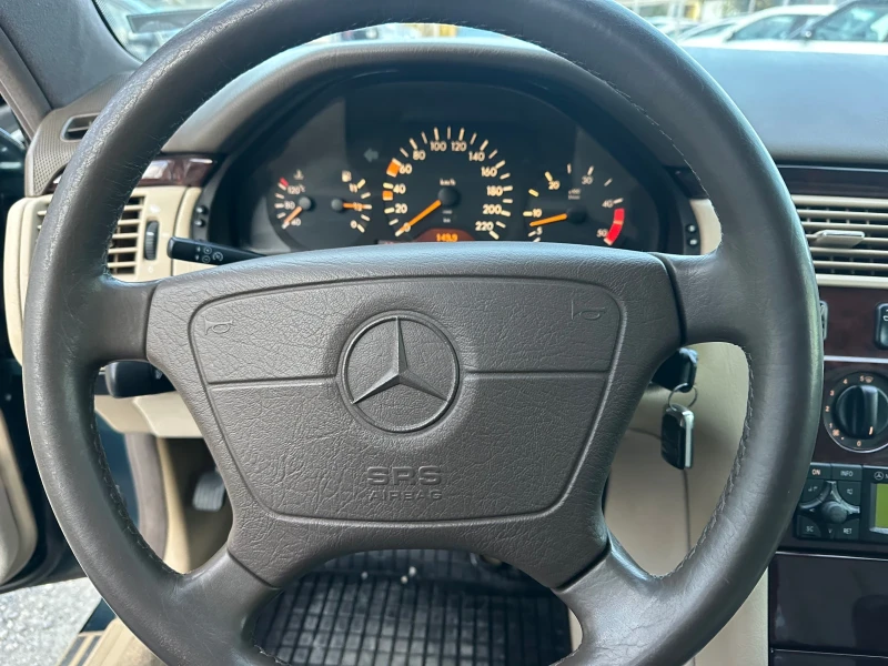 Mercedes-Benz E 290 2900 TD-129 k.s.5 степен автомат- ЗА ЦЕНИТЕЛИ, снимка 10 - Автомобили и джипове - 52449575