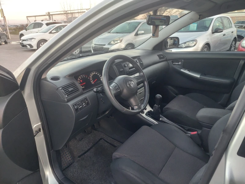 Toyota Corolla 1.4i FACE LIFT 126х.км., снимка 8 - Автомобили и джипове - 52702469