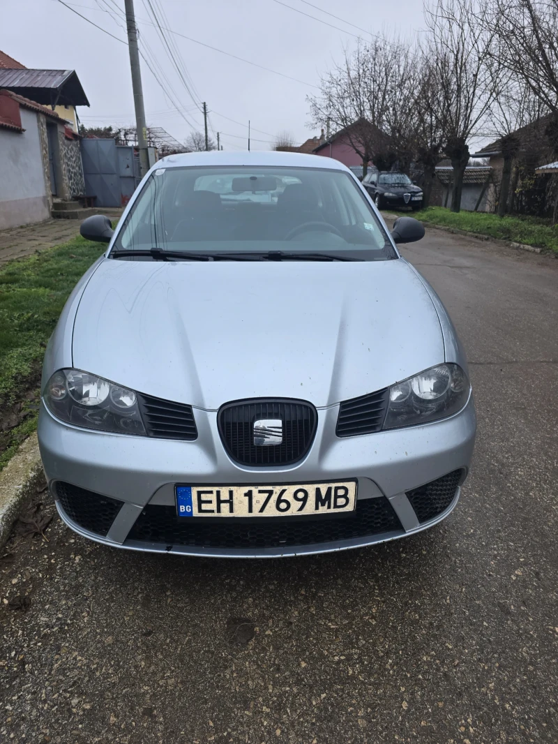 Seat Ibiza Хечбек, снимка 6 - Автомобили и джипове - 52823254