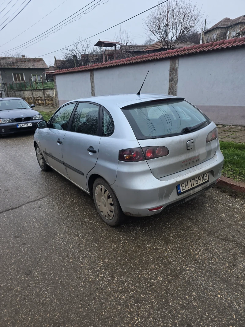 Seat Ibiza Хечбек, снимка 9 - Автомобили и джипове - 52823254