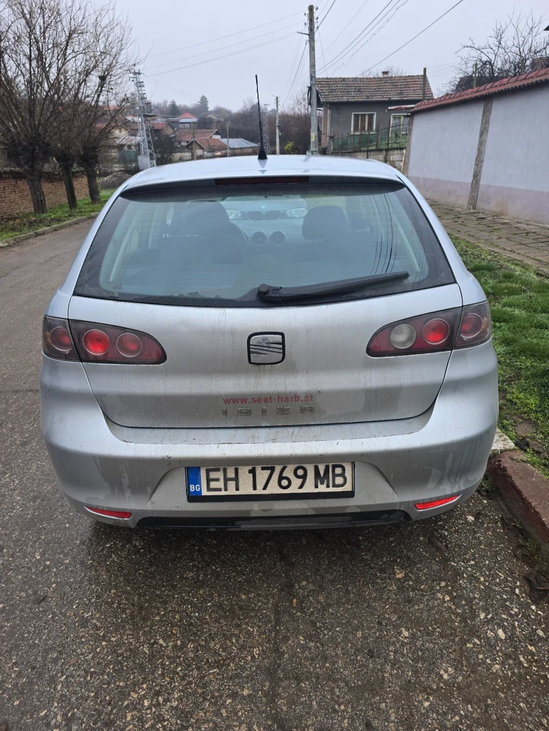Seat Ibiza Хечбек, снимка 8 - Автомобили и джипове - 52823254
