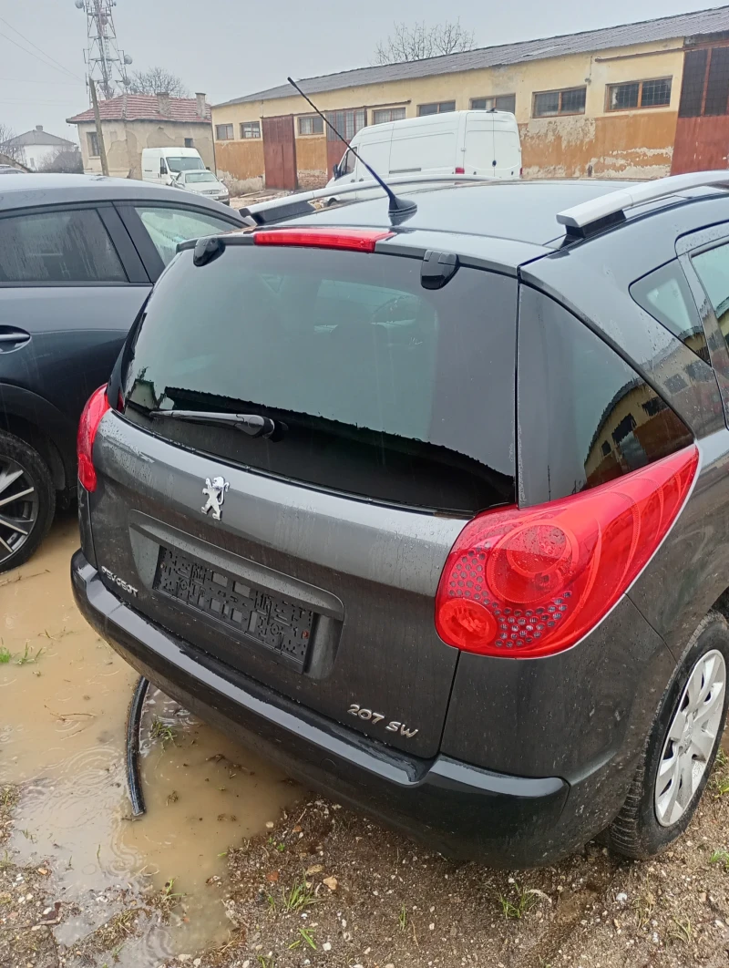 Peugeot 207 1.4 90kc Комби, снимка 9 - Автомобили и джипове - 53487837