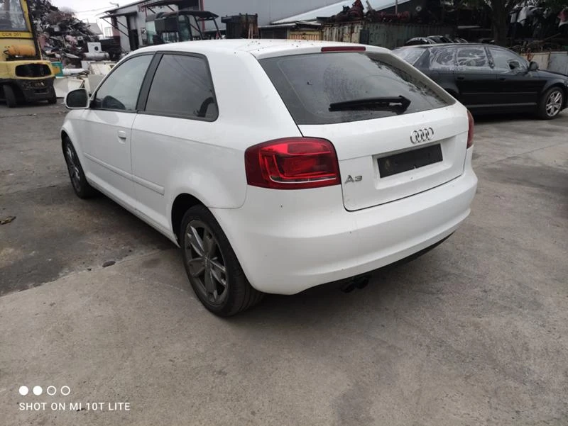 Audi A3 1.4TFSI, снимка 2 - Автомобили и джипове - 39847646