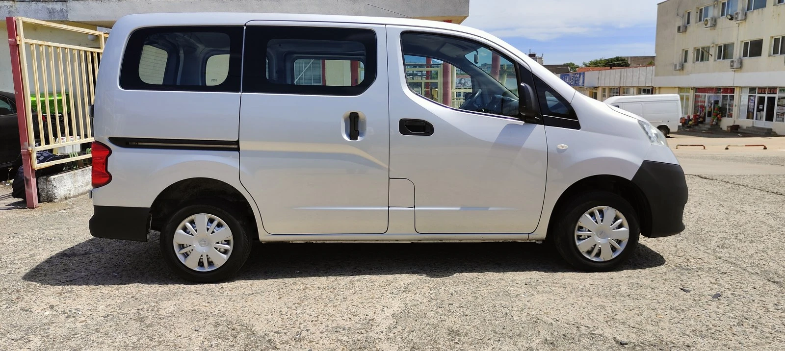 Nissan e-NV200 1.6i-96хил11г - изображение 8