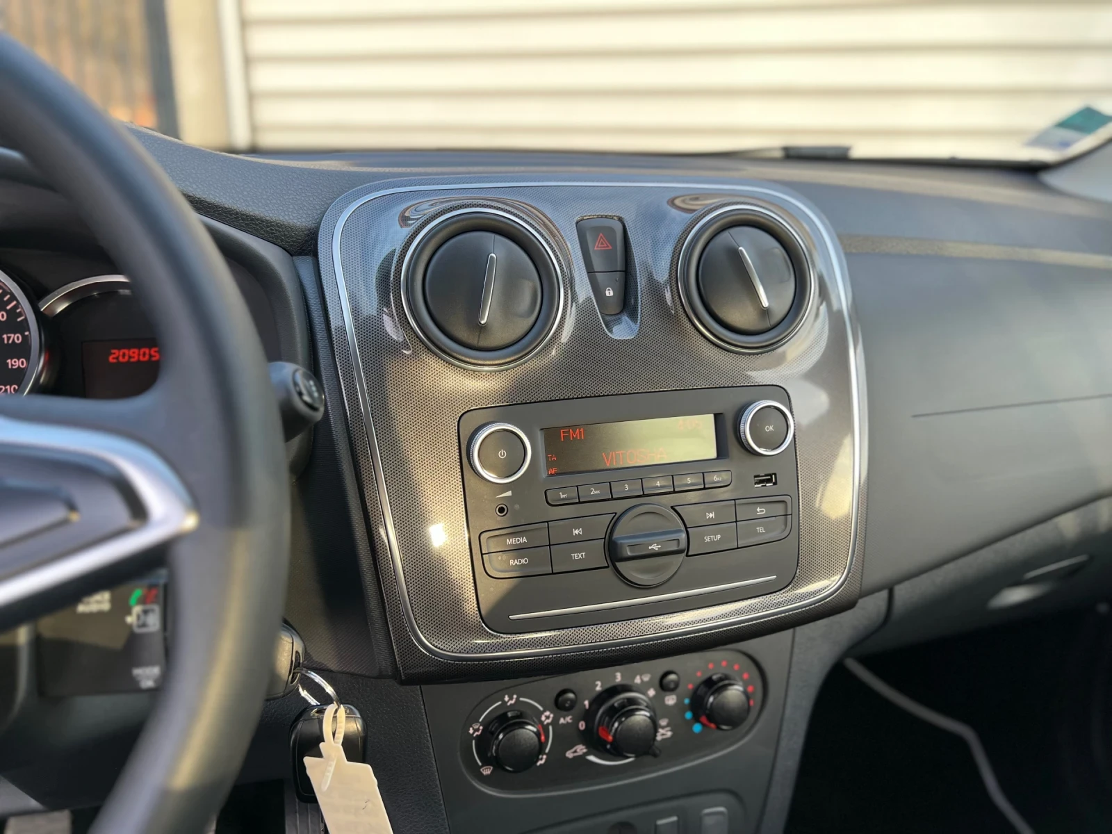 Dacia Sandero 1.0 STEPWAY - изображение 10
