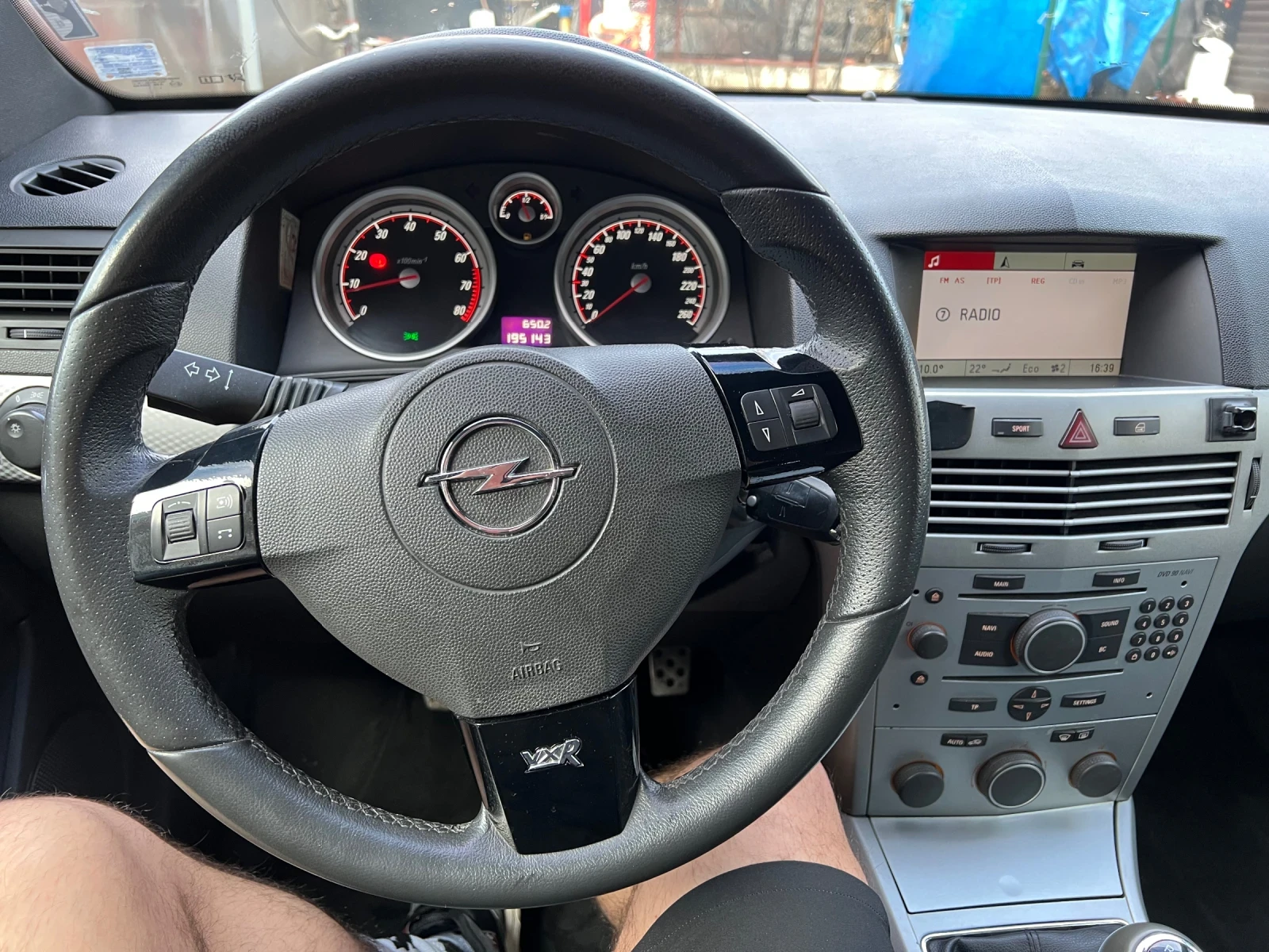 Opel Astra GTC 2.0 turbo - изображение 10