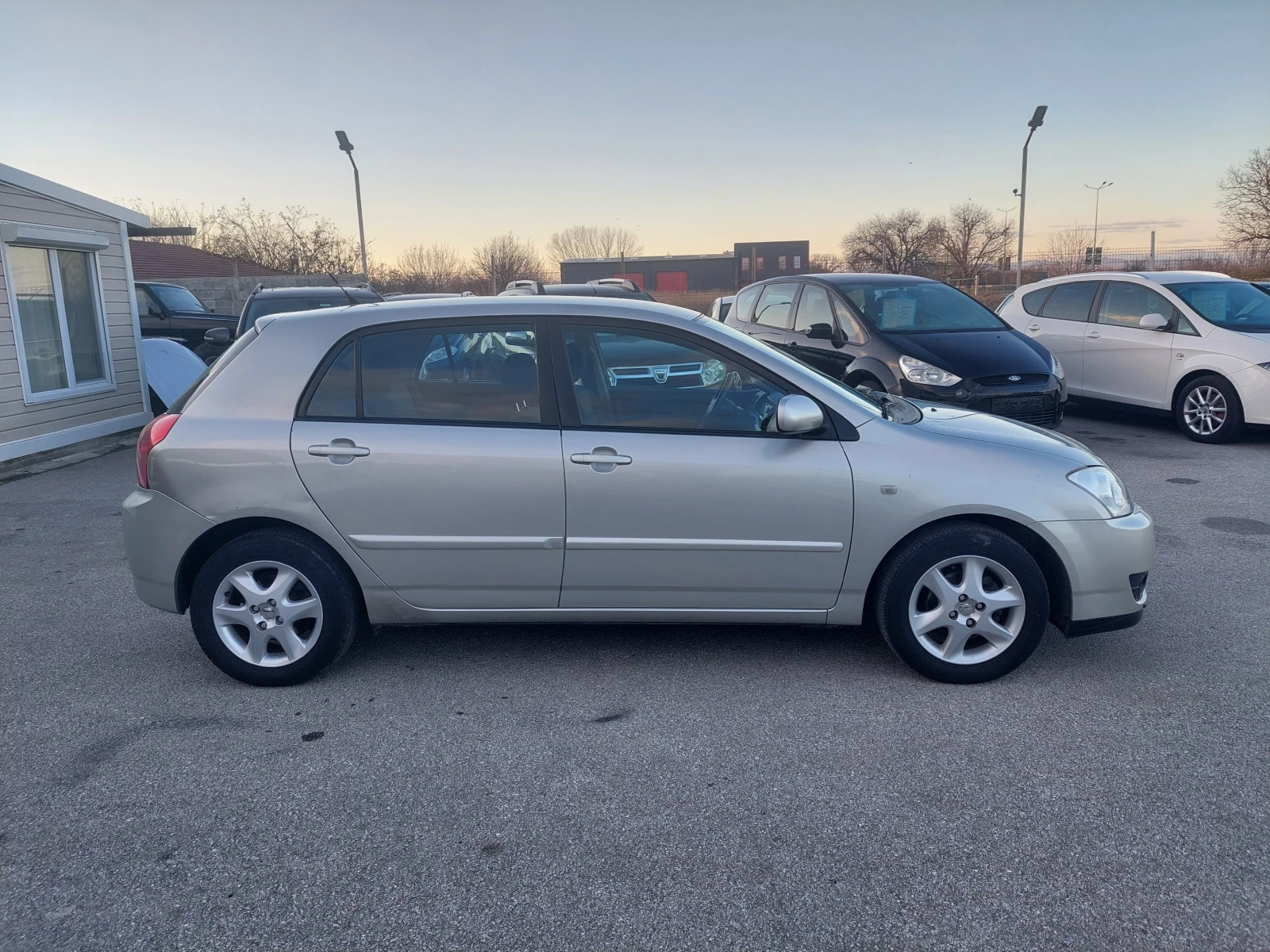 Toyota Corolla 1.4i FACE LIFT 126.. | Mobile.bg   2