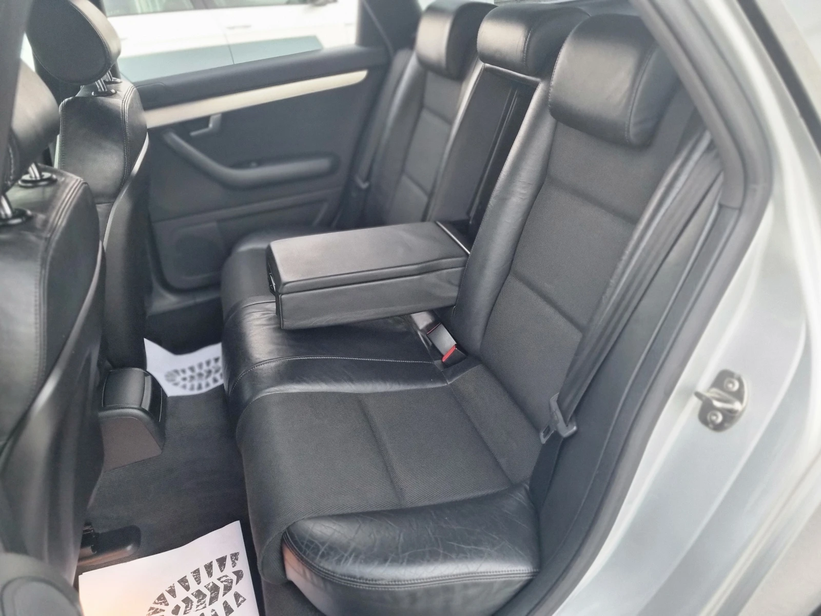 Audi A4 S-LINE 2.0 170 КС - изображение 9