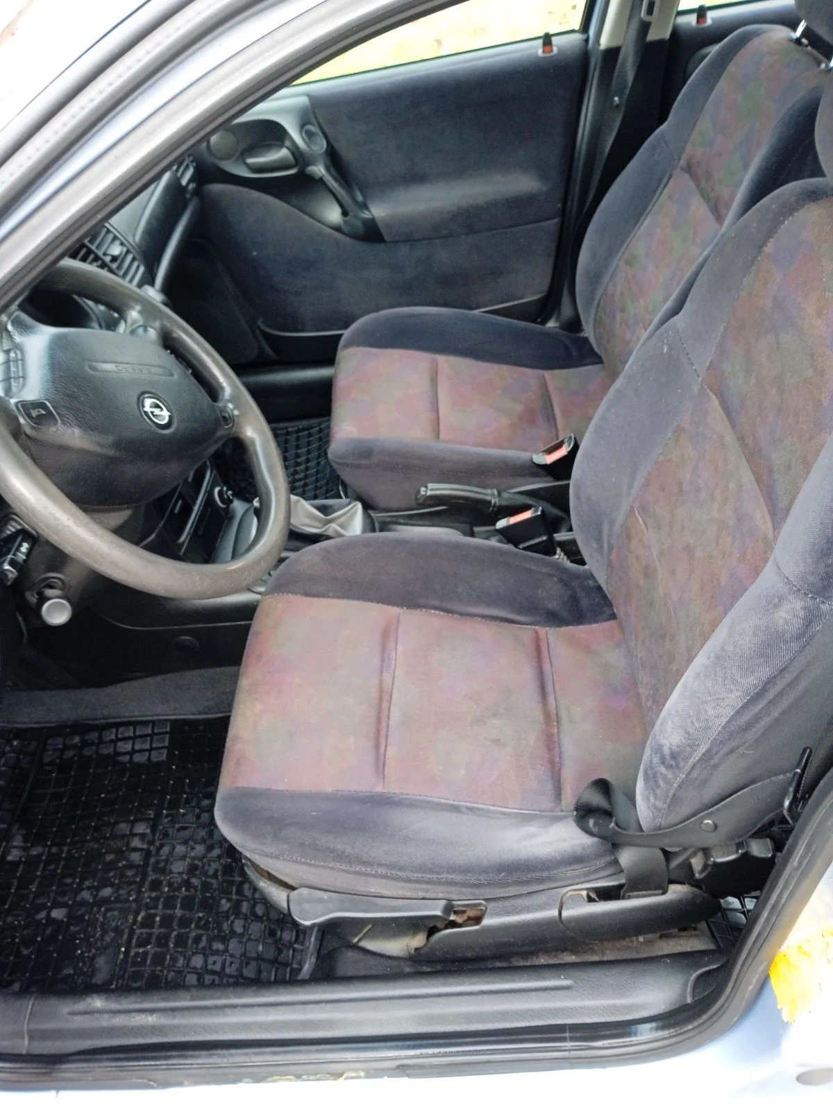 Opel Vectra 1997 - изображение 7