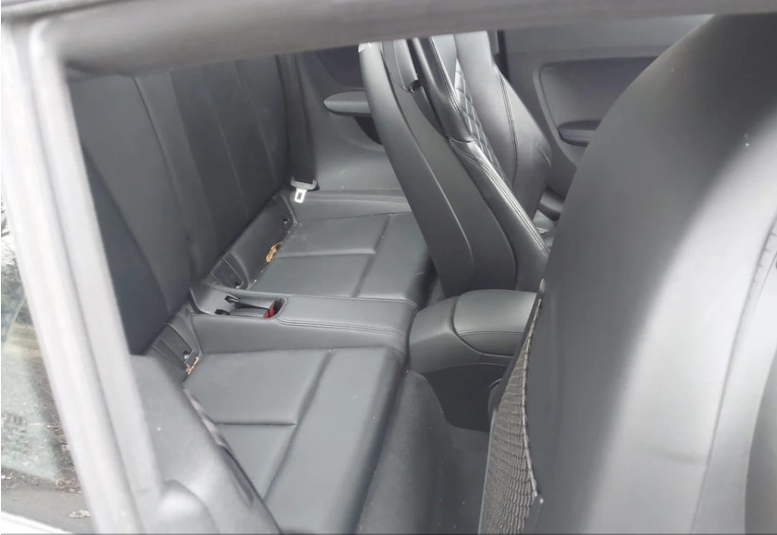 Audi Tt 2.0T quattro, снимка 8 - Автомобили и джипове - 53811732