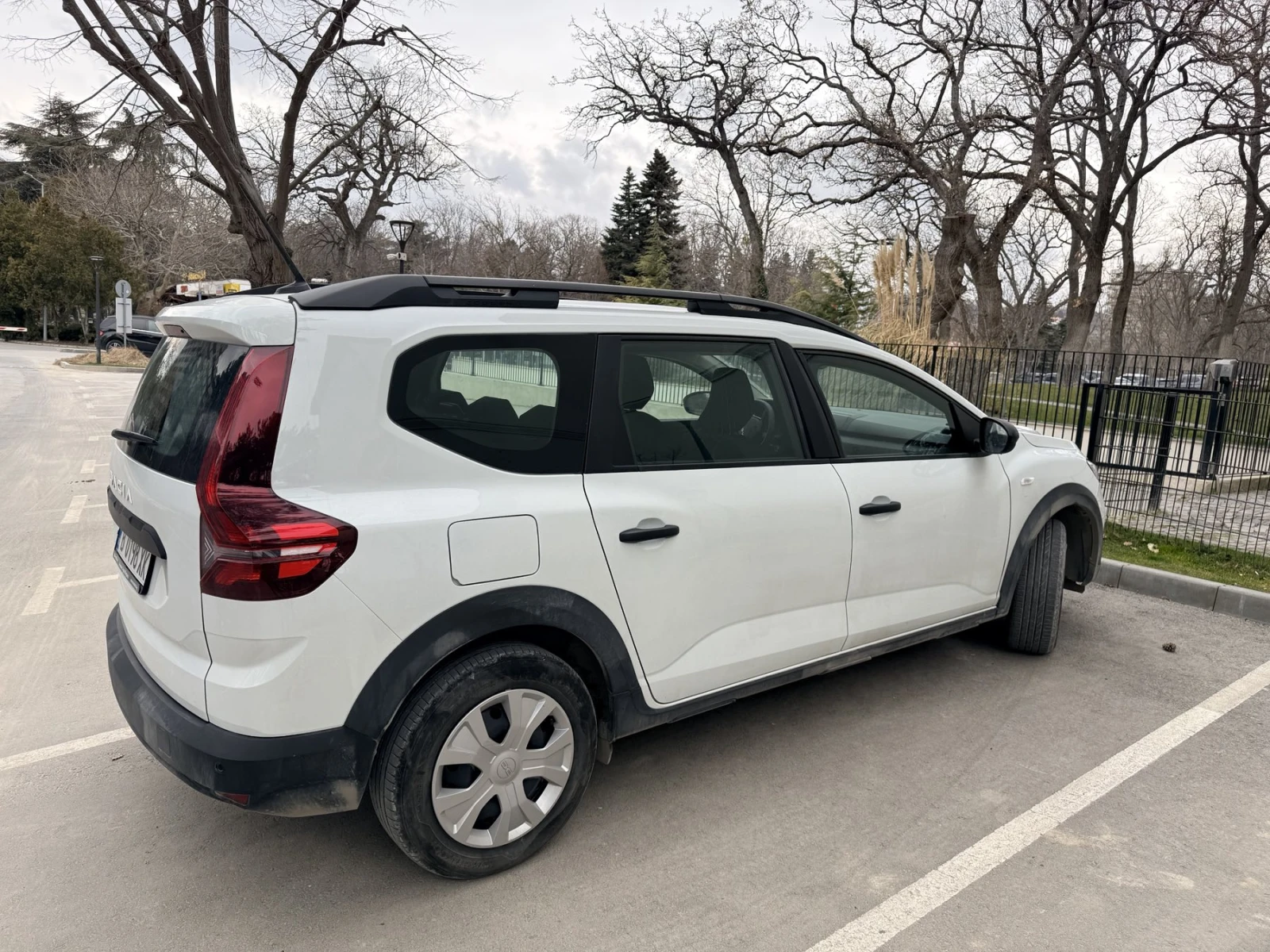 Dacia Jogger, снимка 2 - Автомобили и джипове - 53949706