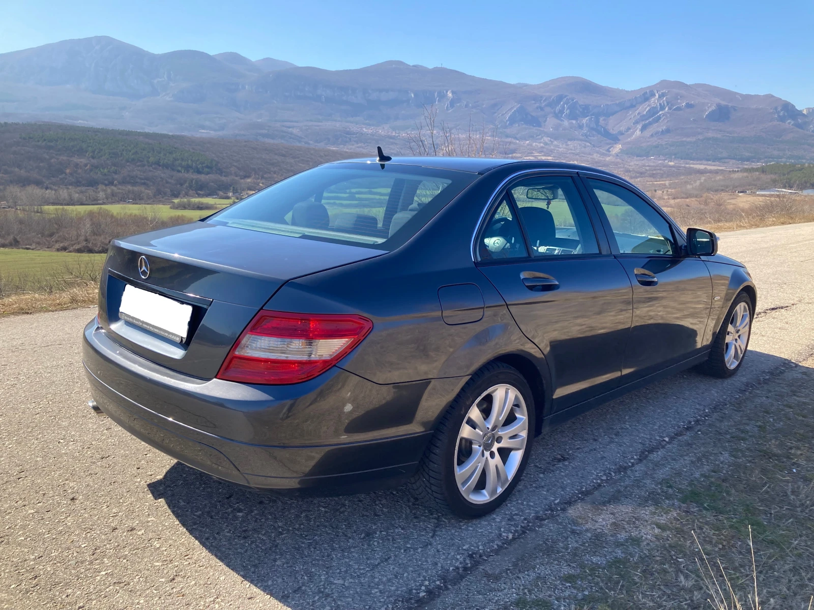 Mercedes-Benz C 220 Avantgarde, снимка 7 - Автомобили и джипове - 54184467