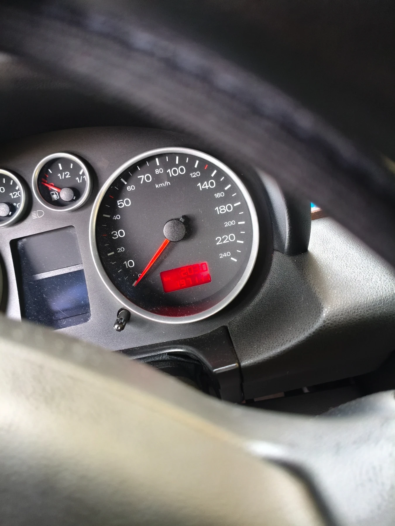 Audi A2 | Mobile.bg � ����������� 3