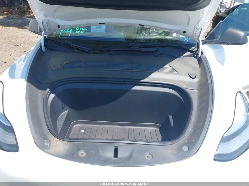Tesla Model Y Long Range Dual Motor All-Wheel Drive, снимка 10 - Автомобили и джипове - 54435738
