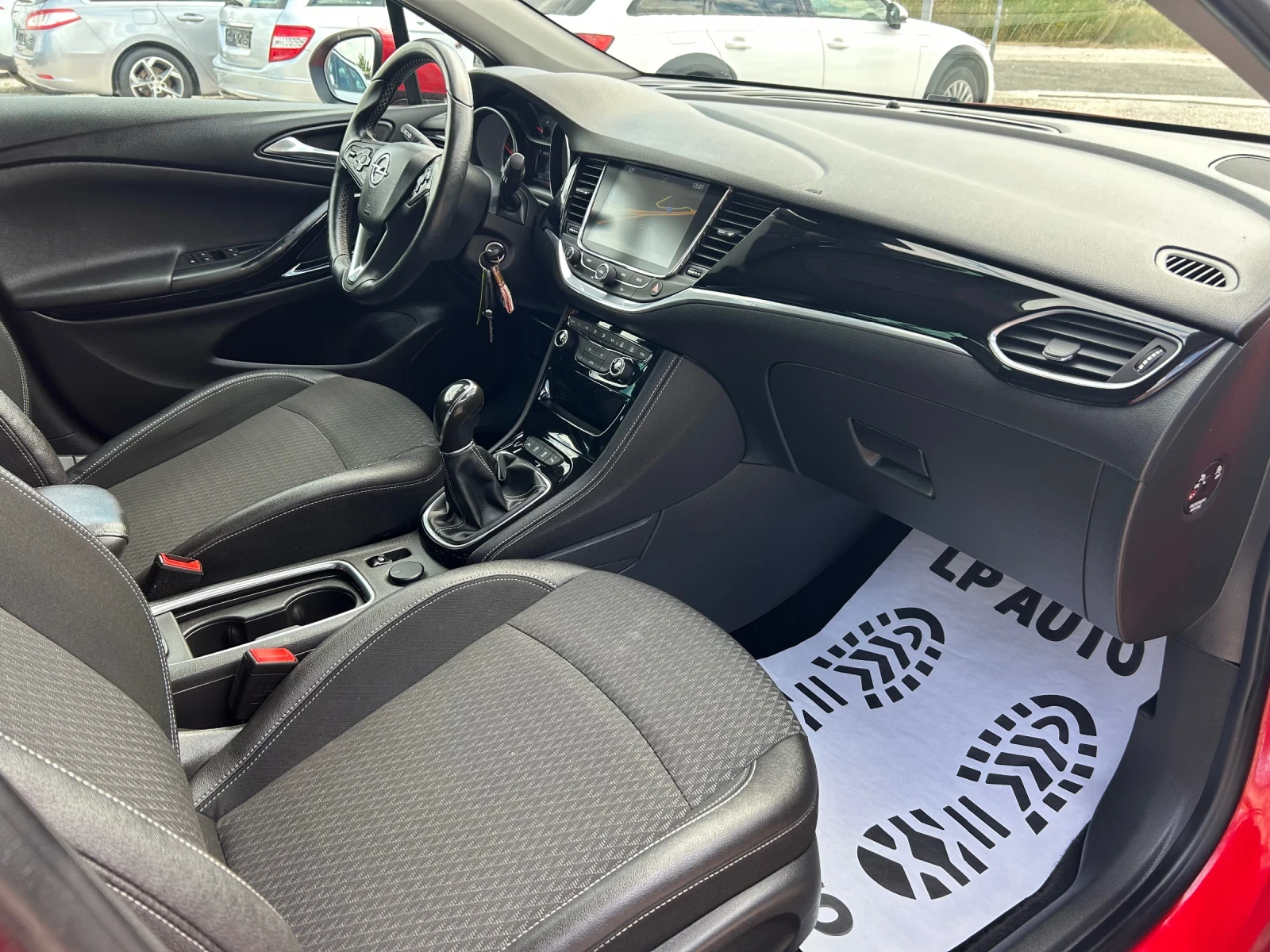 Opel Astra * 1.6CDTI* 110к.с* NAVI* LED* Сервизна История* , снимка 8 - Автомобили и джипове - 54937528
