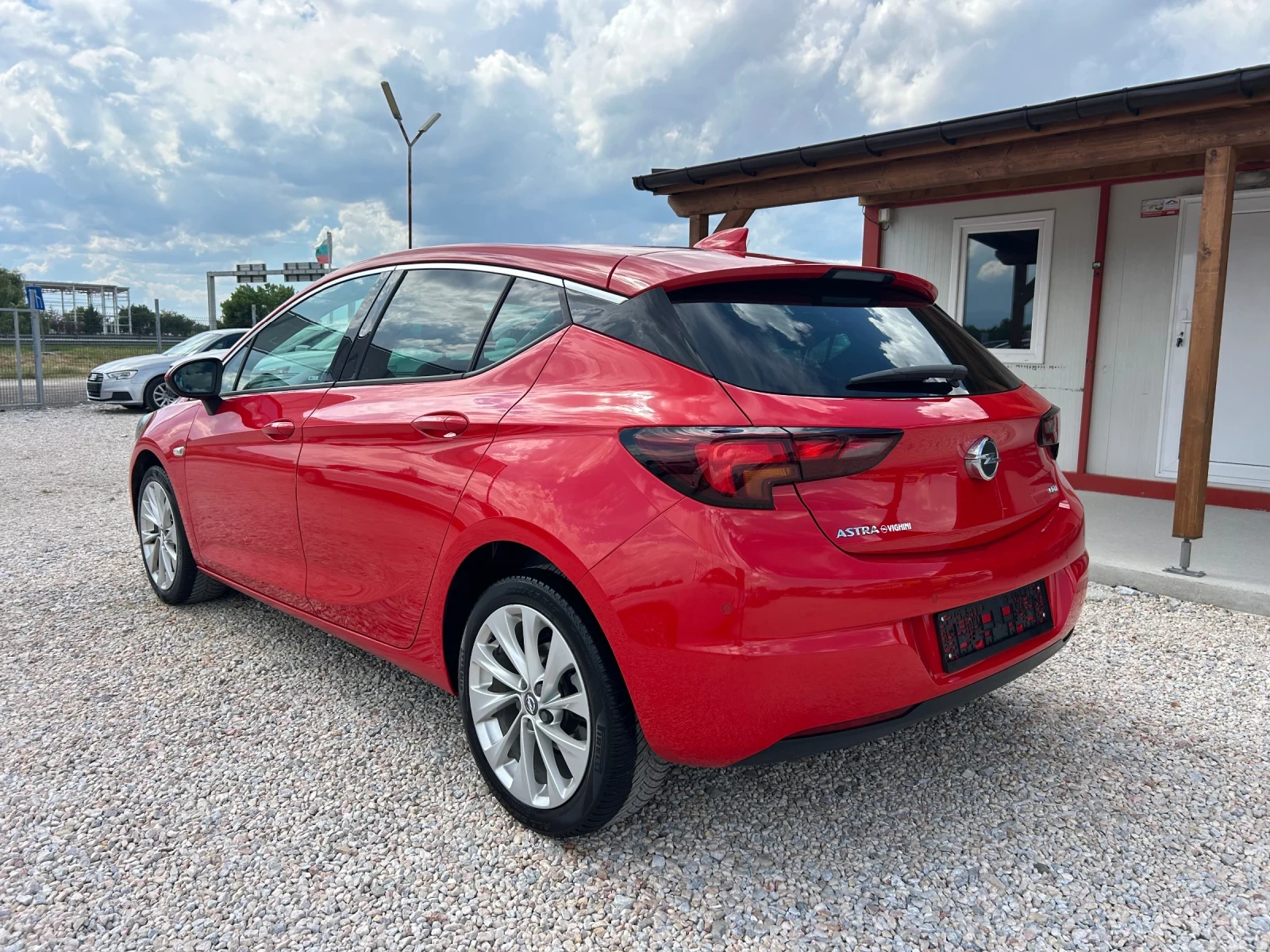 Opel Astra * 1.6CDTI* 110к.с* NAVI* LED* Сервизна История* , снимка 3 - Автомобили и джипове - 54937528
