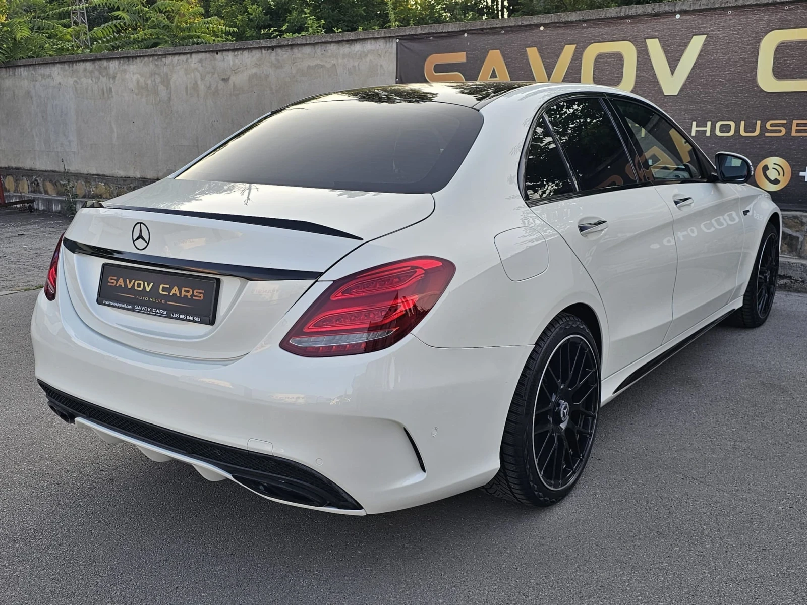 Mercedes-Benz C 250 4MATIC/AMG Line/AIRMATIC/Burmester/Panorama/360cam, снимка 4 - Автомобили и джипове - 55184946