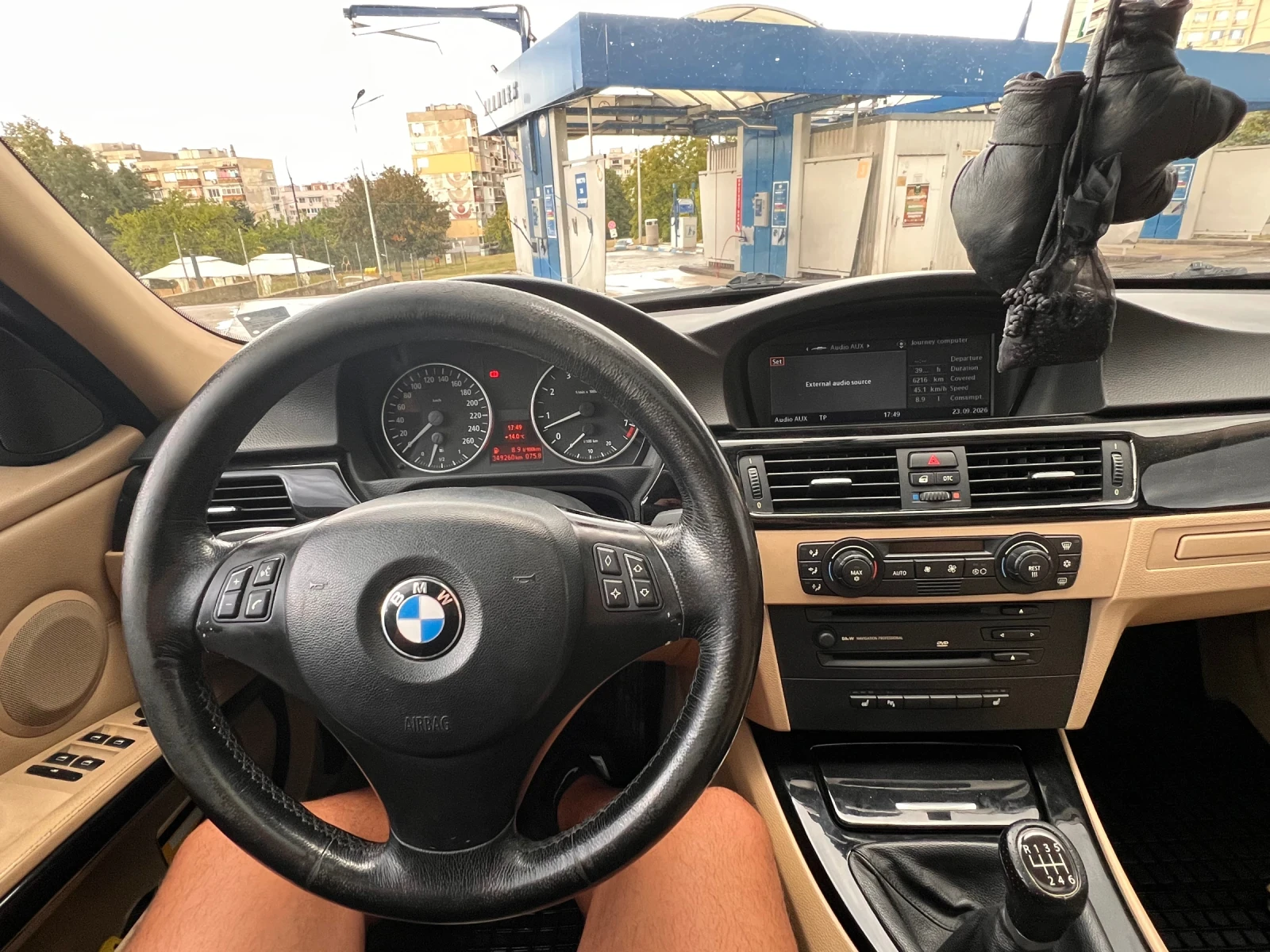 BMW 330, снимка 5 - Автомобили и джипове - 55236363