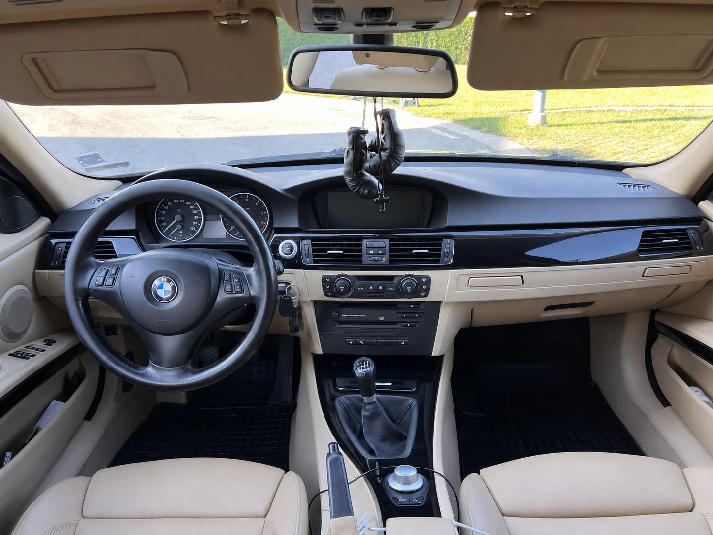 BMW 330, снимка 9 - Автомобили и джипове - 55236363