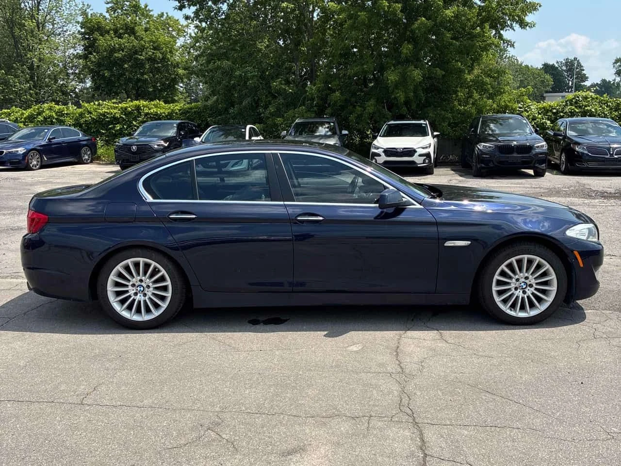 BMW 535 xDrive/ВТОРИ ГУМИ И ДЖАНТИ/ШИБИДАХ/ПОДГРЕВИ/OT BMW, снимка 4 - Автомобили и джипове - 55240129