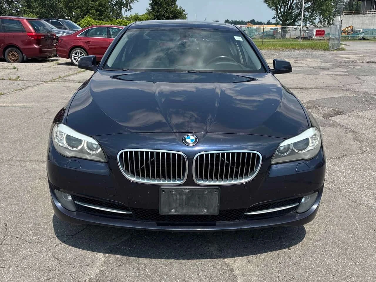 BMW 535 xDrive/ВТОРИ ГУМИ И ДЖАНТИ/ШИБИДАХ/ПОДГРЕВИ/OT BMW, снимка 2 - Автомобили и джипове - 55240129