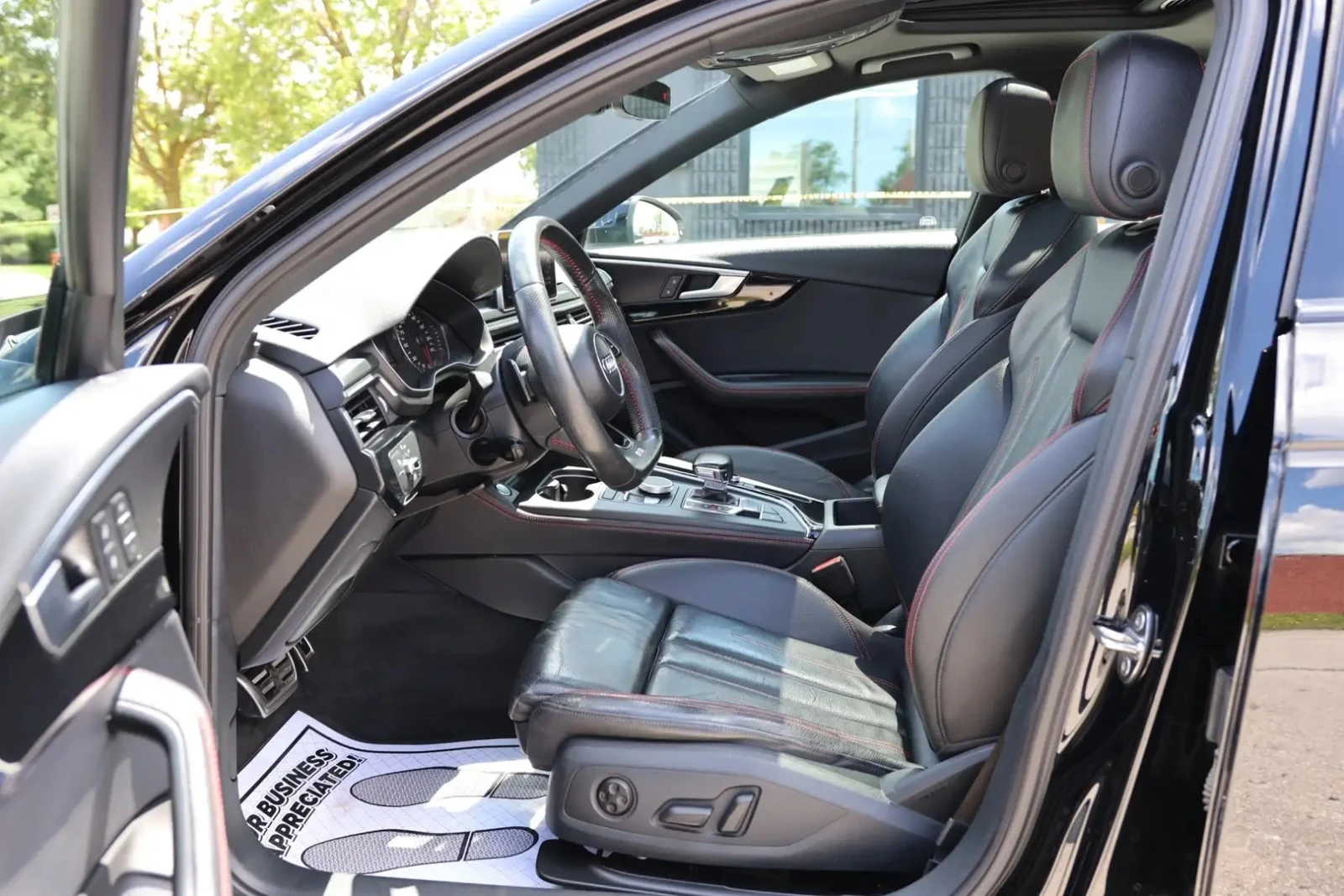 Audi A4 PROGRESSIV S LINE ЦЕНА ДО БЪЛГАРИЯ АВТОКРЕДИТ, снимка 12 - Автомобили и джипове - 55503821
