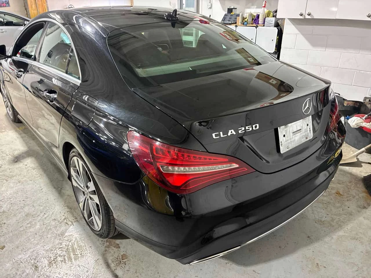 Mercedes-Benz CLA 250 /CARFAX/АВТОКРЕДИТ/КЛИП НА МОТОРА , снимка 4 - Автомобили и джипове - 55650473