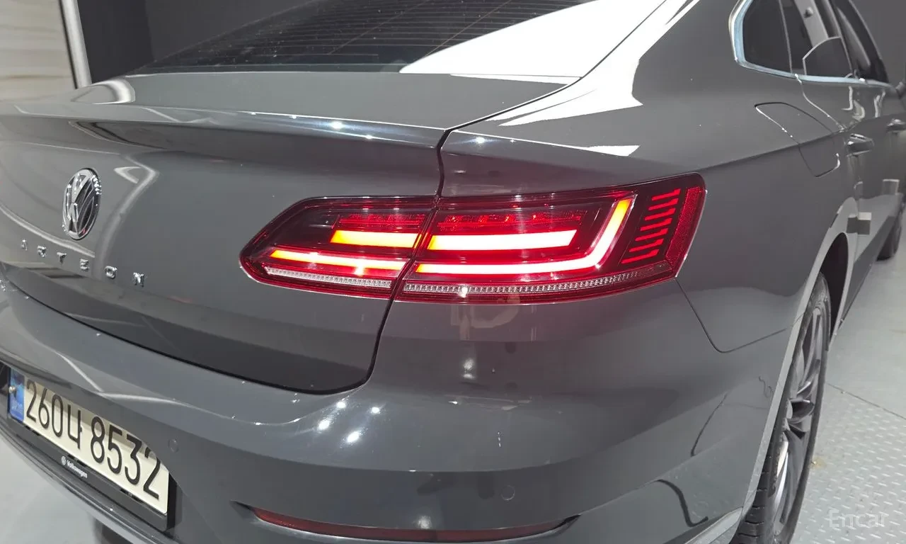 VW Arteon 2.0 TDI PREMIUM, снимка 16 - Автомобили и джипове - 56374001