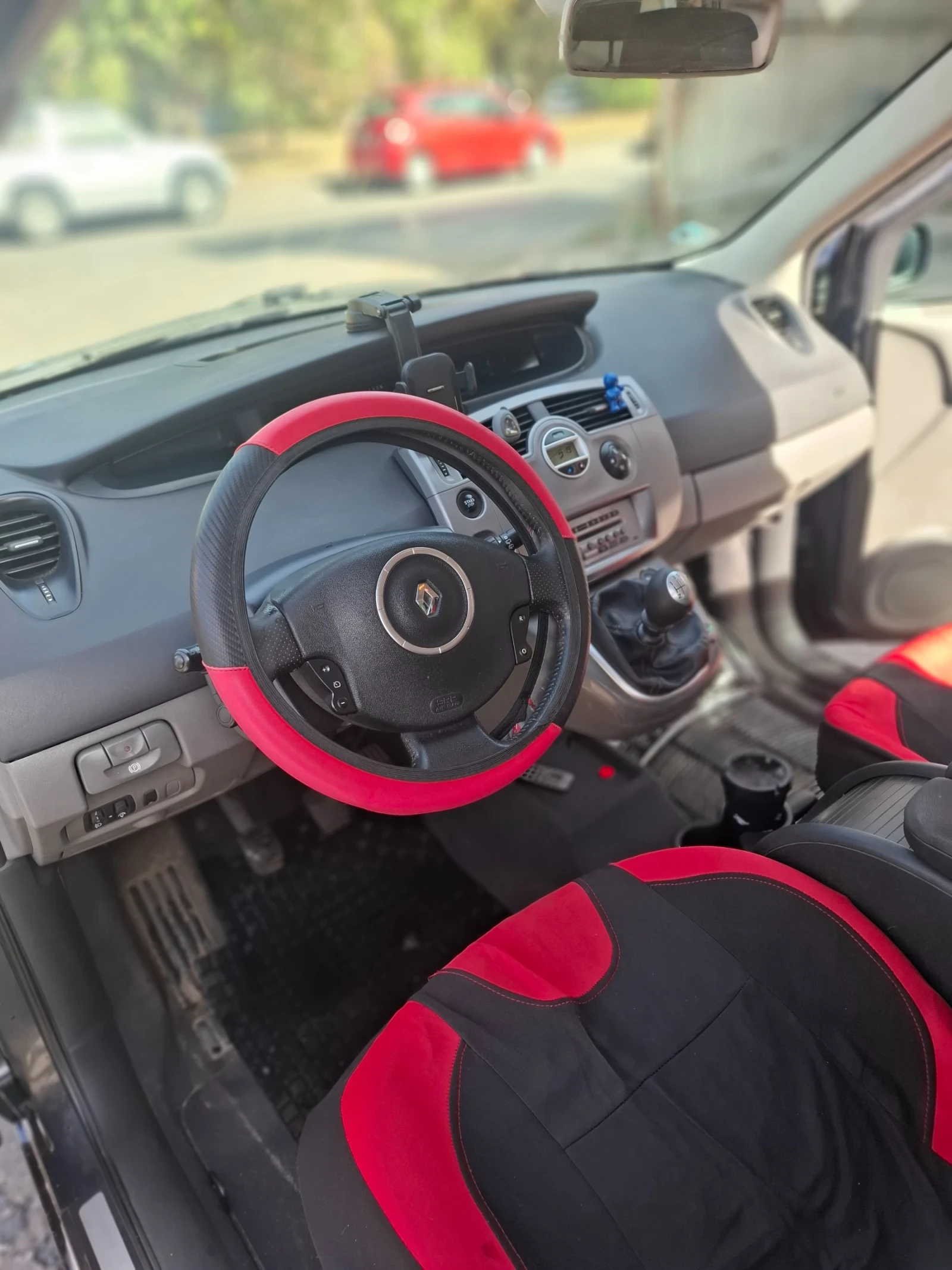 Renault Scenic 2000, снимка 3 - Автомобили и джипове - 56465372