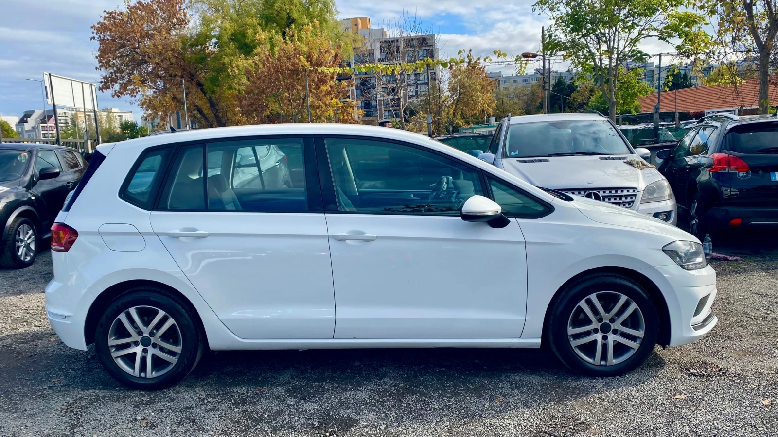 VW Sportsvan, снимка 4 - Автомобили и джипове - 56628579