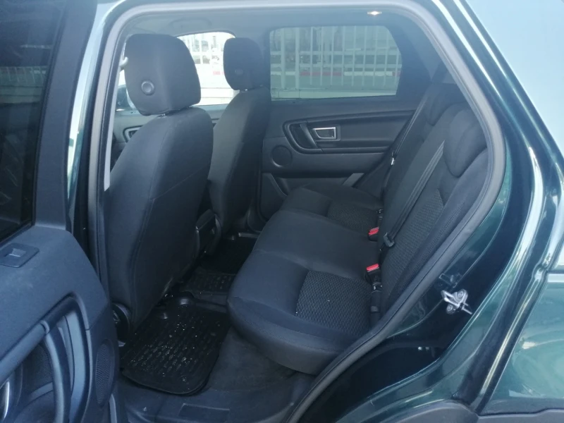 Land Rover Discovery Sport, снимка 8 - Автомобили и джипове - 52849395