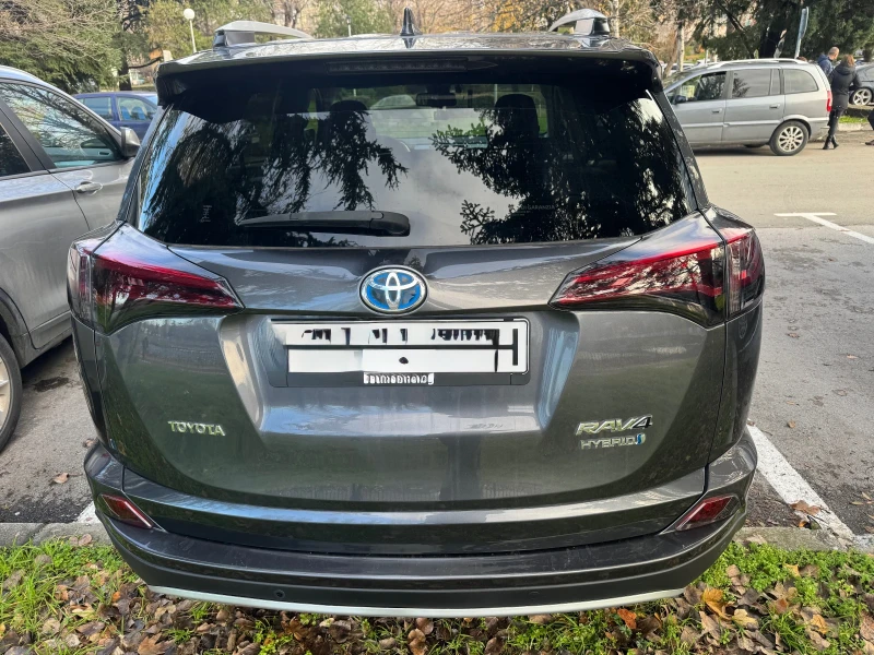 Toyota Rav4 2.5 Hibrid 4x4, снимка 11 - Автомобили и джипове - 52906628