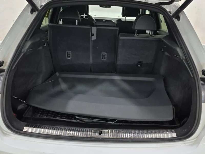 Audi Q3 * PROGRESSIV * CARFAX * БЕЗ ПЪРВОНАЧАЛНА ВНОСКА, снимка 6 - Автомобили и джипове - 52916651