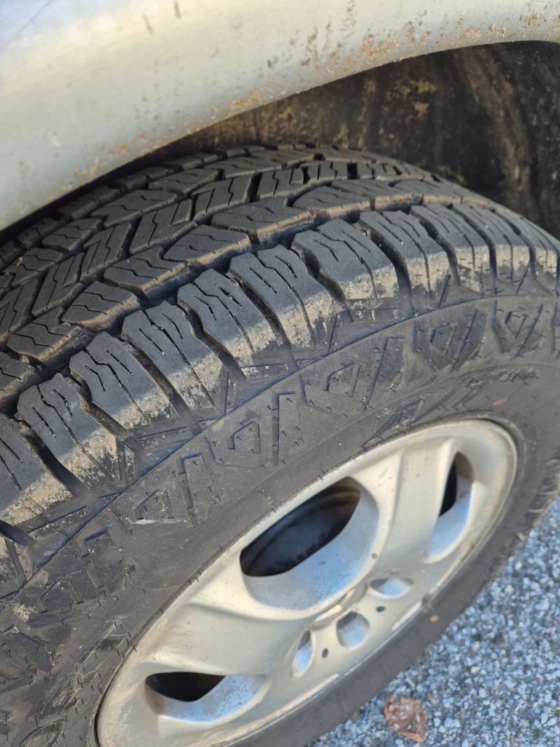 Mercedes-Benz ML 270, снимка 7 - Автомобили и джипове - 52942956