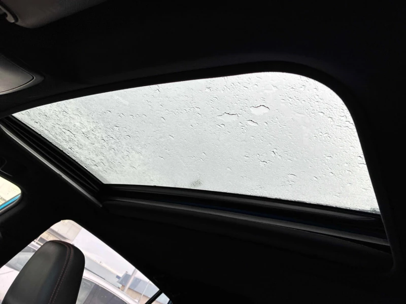 Toyota Rav4 CARFAX* АВТОФИНАНСИРАНЕ БЕЗ ПЪРВОНАЧАЛНА ВНОСКА, снимка 13 - Автомобили и джипове - 53035107