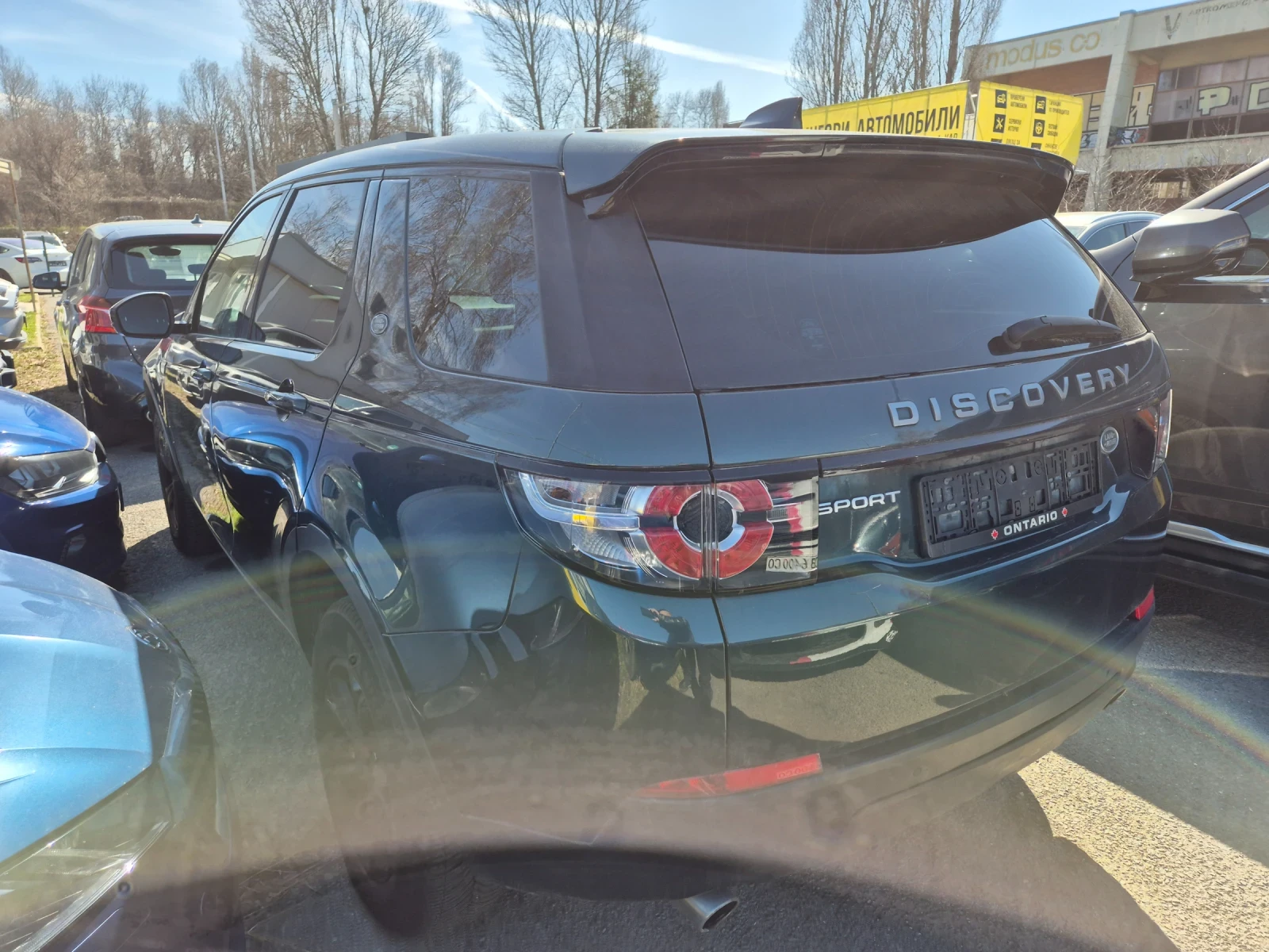 Land Rover Discovery Sport 4x4 Запазен автомобил : Сервизна история , снимка 3 - Автомобили и джипове - 52849395